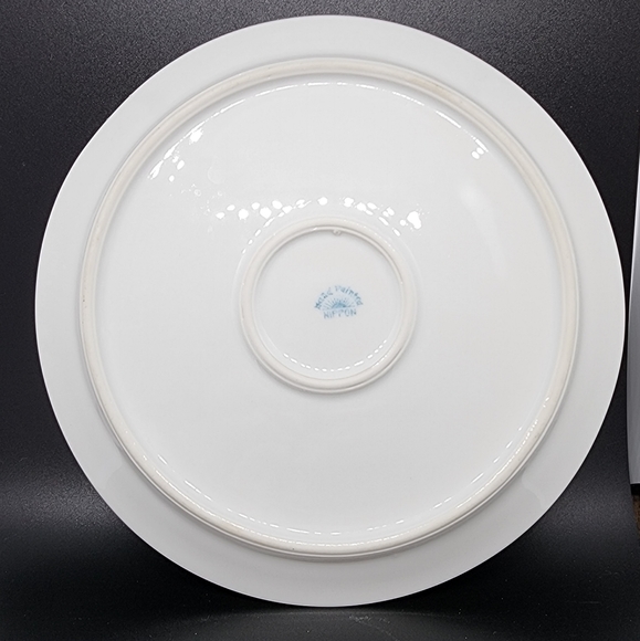 Hand Painted Nippon Dish with Lid - Picture 8 of 8